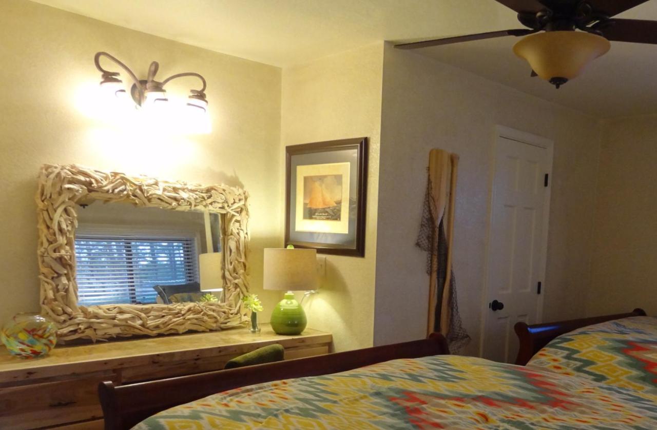 Poolside King Cabana With Full Kitchen, King Bed, Sleeper Sofa And Pool Access, Hotel Room Mount Ida المظهر الخارجي الصورة